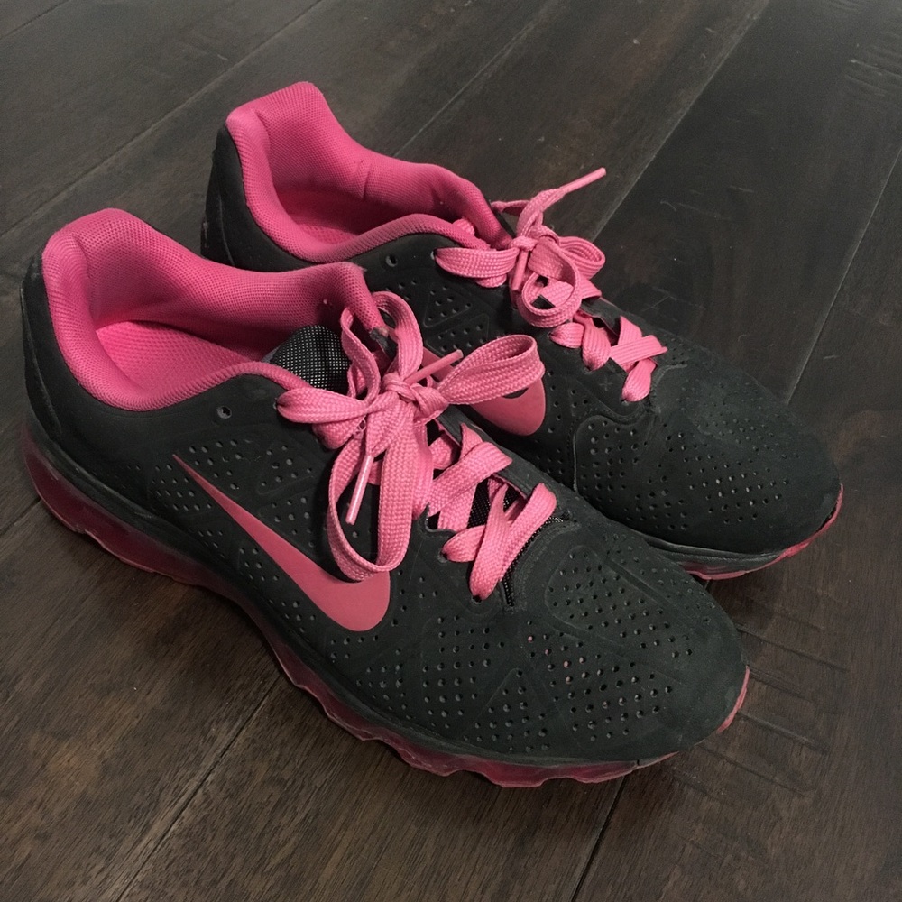 Black with pink Nike Airmaxes